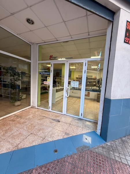 Foto d6db69ae-3a1d-4f54-a7aa-949ff3c78bc8. Locale commerciale in Plaza Elíptica - República Argentina Gandia