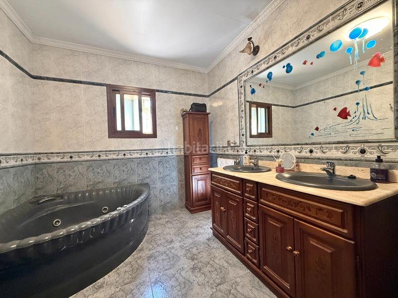 Foto 4a8f8963-3c32-414f-872c-b9028e6b1707. Chalet con camino parcheggio piscina in Oliva pueblo Oliva