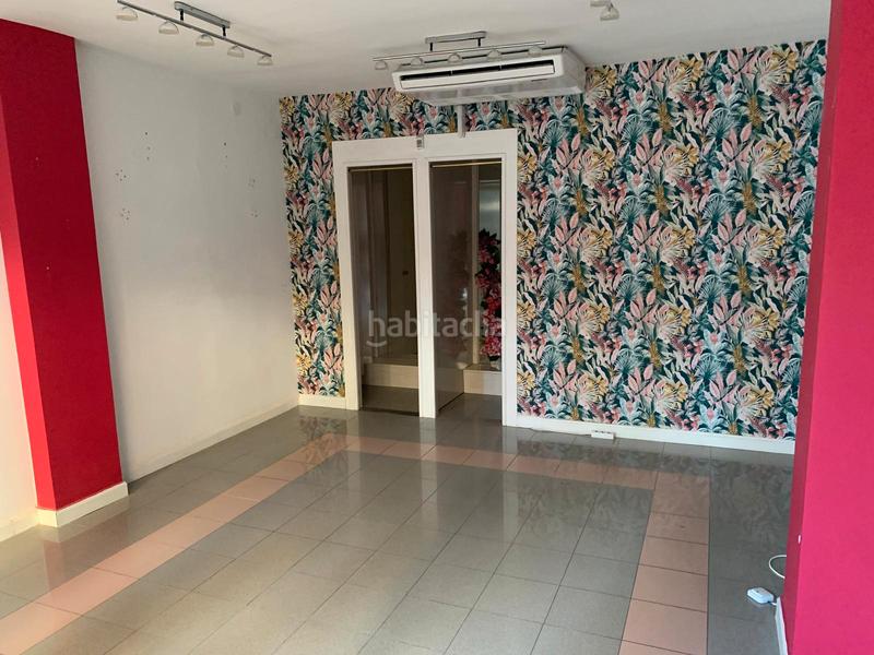 Foto d876f8a0-3e02-4e58-afba-d073d1d8e628. Location local commercial dans calle de italia 59 dans Zaragoza