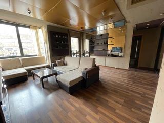 Piso en Calle del coso 170. En venta apartamento con terraza-trastero en el atico en el coso