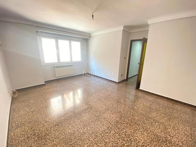 Foto 5c701f1d-6c7a-4295-a6c6-7bb3a4165dbd. Piso  en venta junto a vía universitas con garaje en perfecto estado para entrar a vivir en Zaragoza