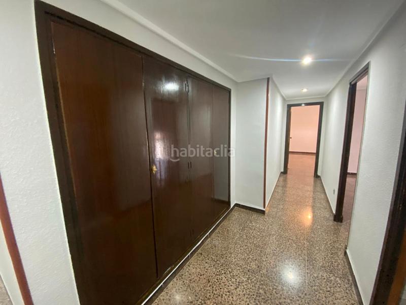 Foto d541fce0-34cc-42ba-b2d1-98358199200f. Piso  en venta junto a vía universitas con garaje en perfecto estado para entrar a vivir en Zaragoza