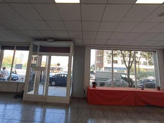 Locale commerciale in Calle de Escoriaza y Fabro 109