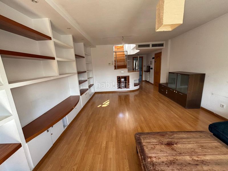 Foto 09aeed2e-7650-4d4e-b102-d6efdc6a5ef4. Ático atico-duplex en venta en montenacal con terraza de 129,66 m2, con dos garajes, bodega y zonas comunes con piscina. en Zaragoza