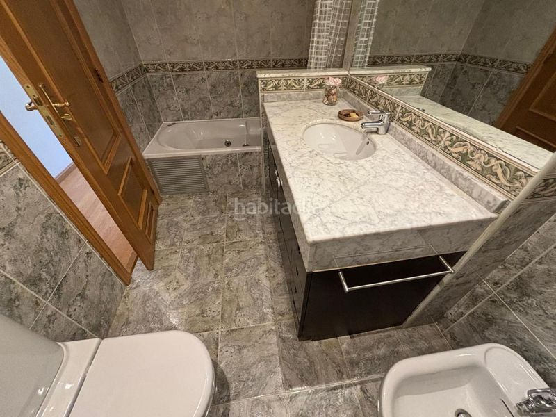 Foto 4750aea1-f532-4077-949c-63a24be018b6. Ático atico-duplex en venta en montenacal con terraza de 129,66 m2, con dos garajes, bodega y zonas comunes con piscina. en Zaragoza