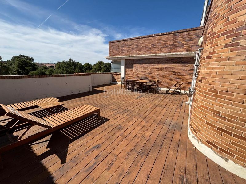 Foto 600836c0-6e08-437c-8066-017f030d2c8b. Ático atico-duplex en venta en montenacal con terraza de 129,66 m2, con dos garajes, bodega y zonas comunes con piscina. en Zaragoza