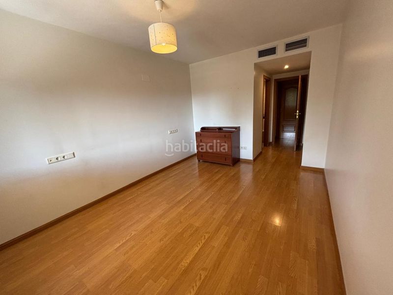 Foto 6b87ef6b-0002-40cd-aed6-3ef538c56749. Ático atico-duplex en venta en montenacal con terraza de 129,66 m2, con dos garajes, bodega y zonas comunes con piscina. en Zaragoza