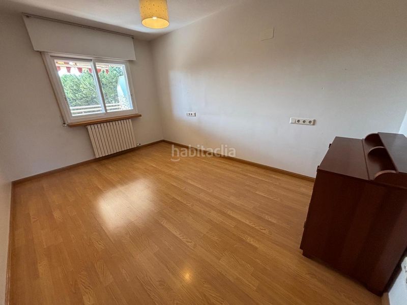 Foto 73cbb2f7-cbe1-45d2-84e0-50c957bc46a4. Ático atico-duplex en venta en montenacal con terraza de 129,66 m2, con dos garajes, bodega y zonas comunes con piscina. en Zaragoza