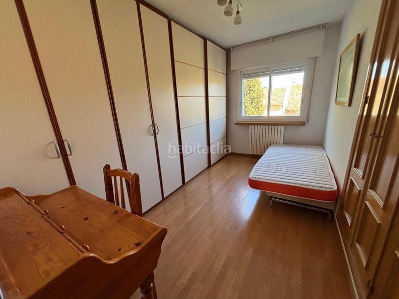 Foto 9b2deca1-f1b4-43a9-bf65-8c857fbb016c. Ático atico-duplex en venta en montenacal con terraza de 129,66 m2, con dos garajes, bodega y zonas comunes con piscina. en Zaragoza