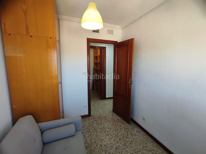 Foto a80bae58-7f21-4ac4-84b6-b06f71cb5638. Pis a calle de sobrarbe 25 a Arrabal Zaragoza