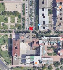 Aparcament cotxe a Calle de Violeta Parra