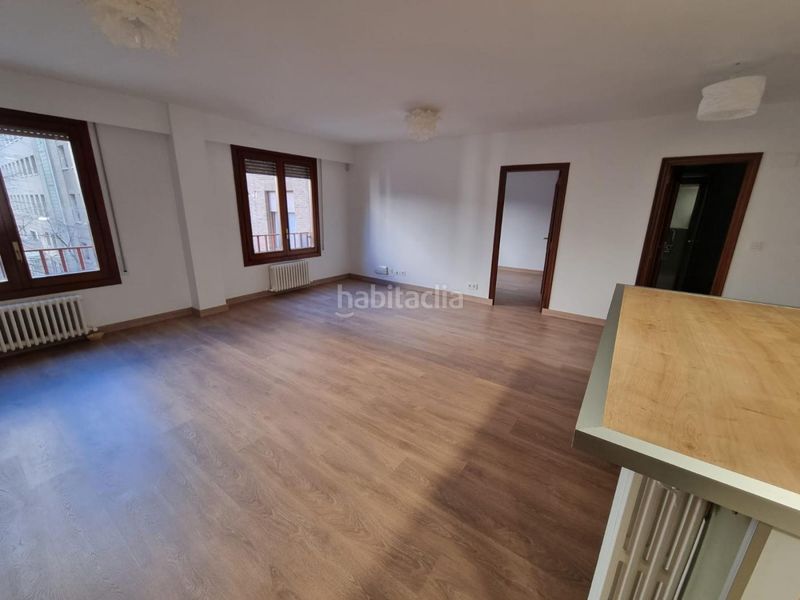 Foto dd8156b7-6448-4d1a-8470-99d277c232ba. Affitto appartamento in plaza de nuestra señora del pilar 7 in Zaragoza