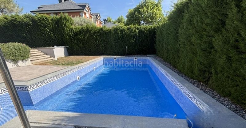 Foto 9830dc52-7e60-4bb0-9c04-1d7b1c3c5eb4. Xalet amb calefacció aparcament piscina a Zuera