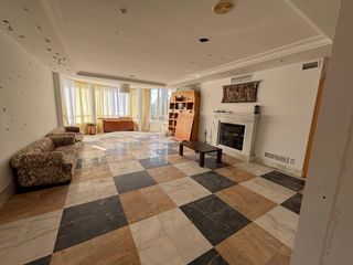 Xalet  Calle río cinca. Magnifica casa unifamiliar, estilo colonial de 602m2, con salon