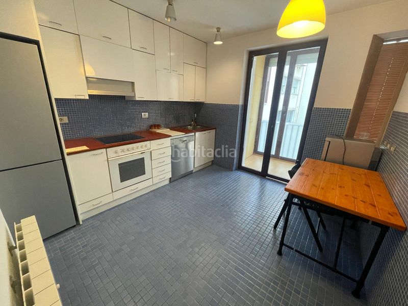 Foto f9bb7b7f-27c5-43a9-8e82-109c888d4da4. Alquiler apartamento en calle de cádiz 3 piso en alquiler en calle cadiz con posibilidad de alquilar garaje opcional en Zaragoza