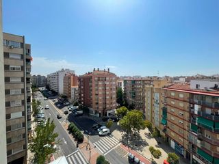 Pis a Urbanización Parque Roma 4C