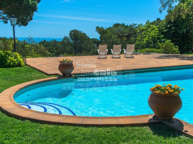 Foto 07da1646-b6bd-41d3-928b-737b549f5dd9. Casa amb aparcament piscina a residencial Begur-esclanyà Begur