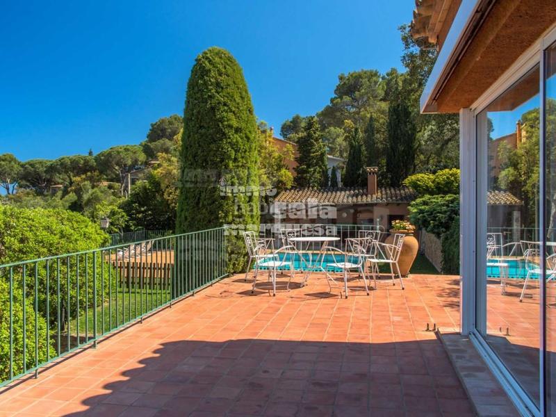 Foto 5bb89990-fb2f-44f2-a4af-f7ac6afdd178. Casa amb aparcament piscina a residencial Begur-esclanyà Begur