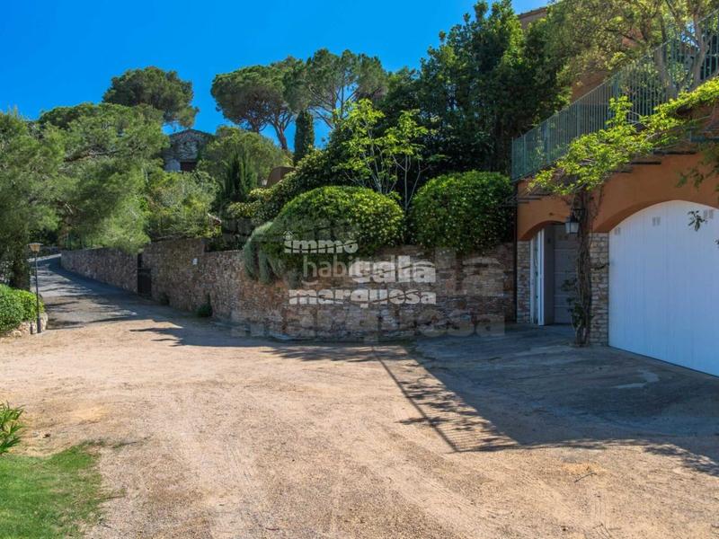 Foto c2c328ca-a612-4246-87a5-e6b485ec5d84. Casa amb aparcament piscina a residencial Begur-esclanyà Begur