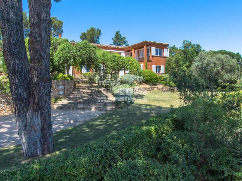 Foto c78ff11c-6515-4b3a-8592-f101cd6c8023. Casa amb aparcament piscina a residencial Begur-esclanyà Begur