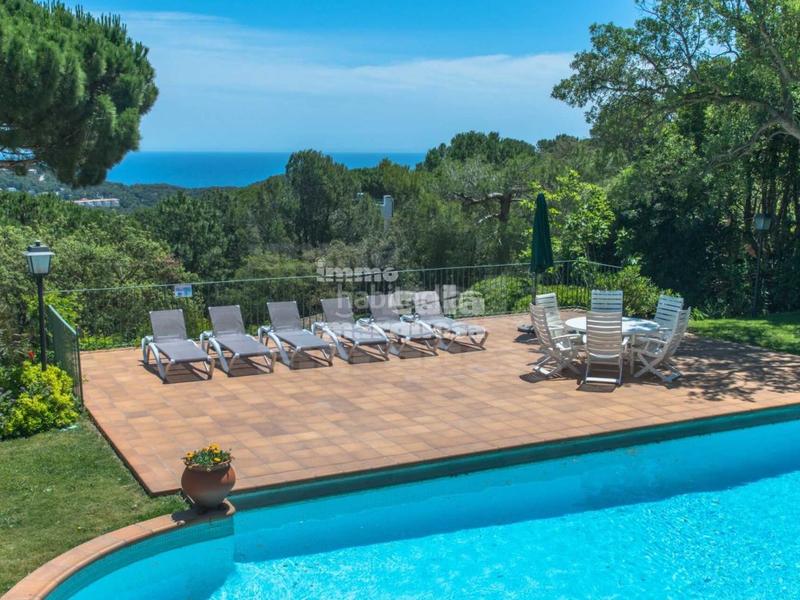 Foto c8c1df6f-6ada-4ae6-8dda-96c44db5633b. Casa amb aparcament piscina a residencial Begur-esclanyà Begur