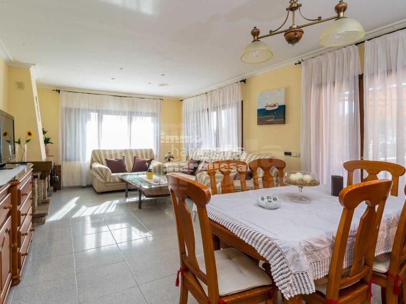 Foto 2242ff7b-8446-4697-a001-3631d21c16cc. Casa gran chalet con terreno en residencial Begur-esclanyà Begur