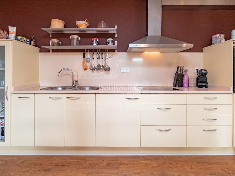 Foto fa267758-1037-42f6-aace-a51f8e0a5f14. Chalet oportunidad única ! chalet con 3 viviendas independientes, piscina y vistas al bosque. en Begur