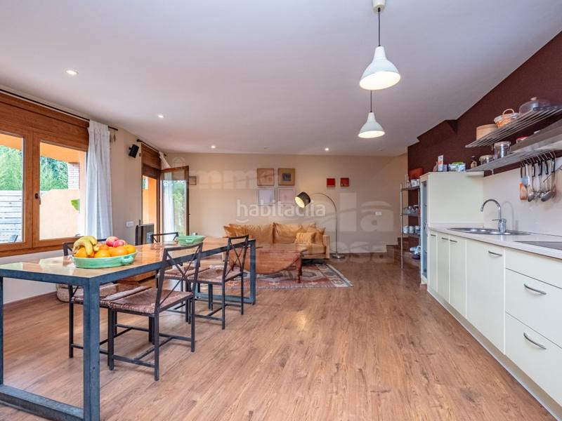 Foto fe59821d-4409-4f22-9cfc-fa00480d587e. Chalet oportunidad única ! chalet con 3 viviendas independientes, piscina y vistas al bosque. en Begur