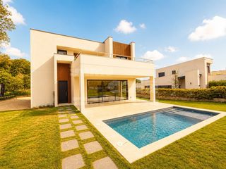 Haus  Poligono prat xirlo iii. Casa de nueva construcci�n en zona prat xirlo, calella de palafr