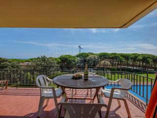 Apartament  N/a. Apartamento en comunidad con piscina y tenis en calella de palaf