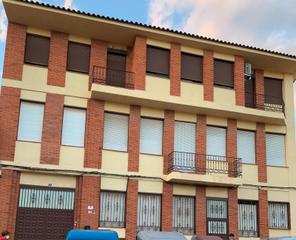 Édifice à Villafranca de los Caballeros. Se vende edificio