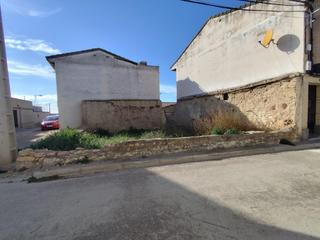 Terreny residencial a Calle ramon y cajal 53. Terreno urbano de 77 m útiles en san mateo de gallego  zaragoza