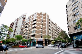 Location Appartement  Calle vitoria, francisco de. Piso actualizado y exterior en pleno centro  c francisco vitoria