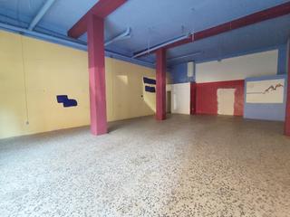 Local Comercial en Calle de fray luis urbano 50. Local difano en venta en las fuentes   c fray luis urbano