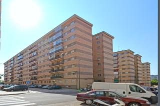 Pis a Calle de medina albaida 6. Piso de 3 habitaciones con trastero en la paz  c medina albaida