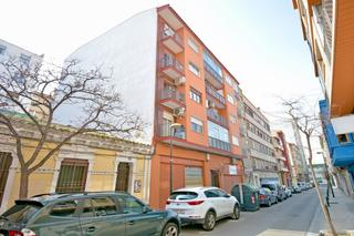 Lloguer Pis  Calle de jenaro checa 57. Se alquila piso amueblado de 2 habitaciones en torrero  c jenaro