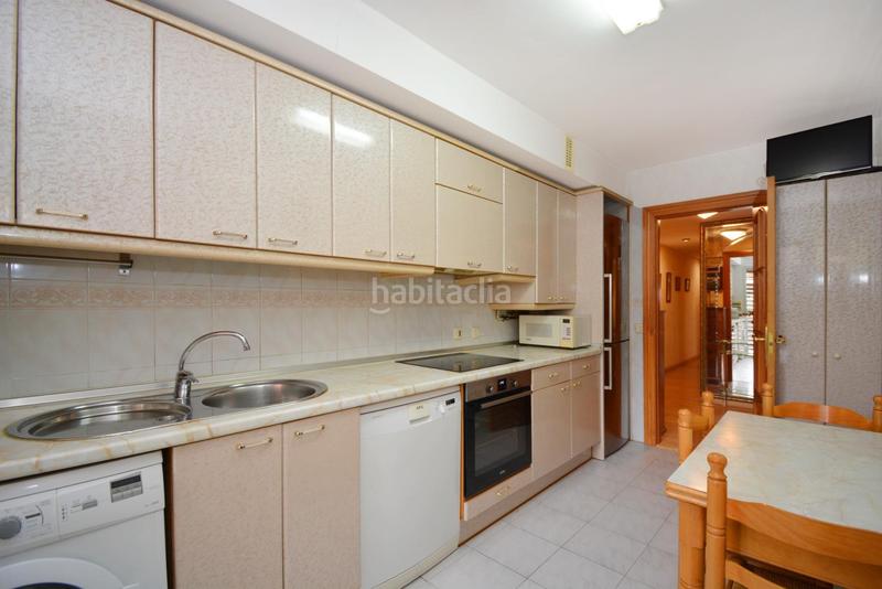 Foto 3d467cdf-ccfd-41c4-951d-e98fd9583fd8. Appartamento in calle del consejo de ciento 15 in Zaragoza