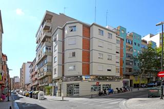 Alquiler Piso  Calle del doce de octubre 30. Piso de 2 dormitorios con galeria  c doce de octubre barrio san