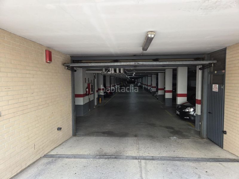 Foto c4614dd5-aa36-405f-9e54-9ce357655ea6. Aparcament cotxe a calle calle isla del tesoro 47 a Zaragoza