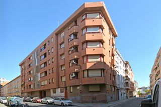 Etagenwohnung  Calle de segovia 13. Ocasion con garaje en barrio san jose sector cuellar  c segovia