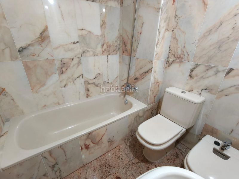 Foto c051bf35-1d29-4ba1-98b8-2ccd7d06c09b. Affitto appartamento con riscaldamento parcheggio terrazza in Zaragoza