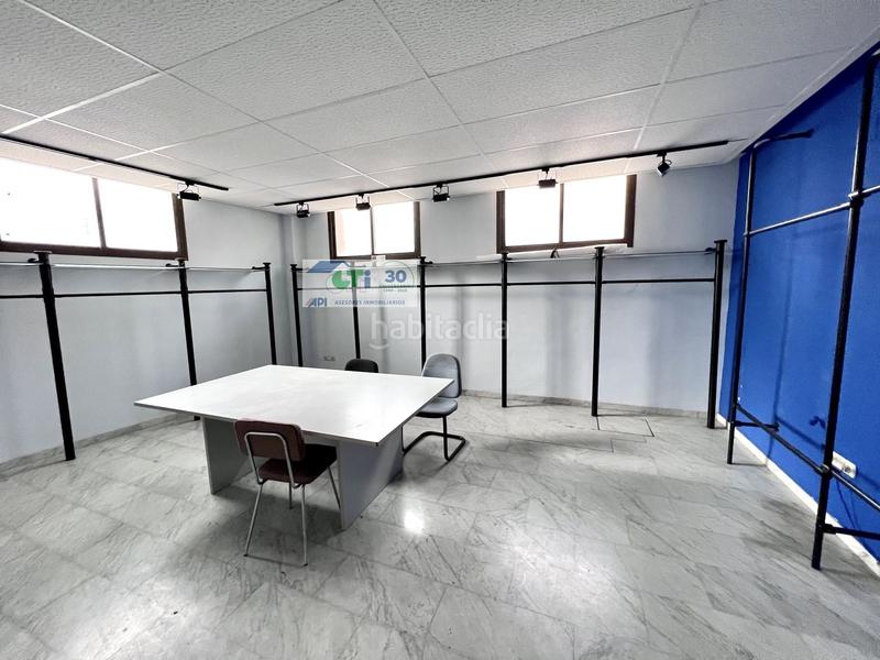 Foto bab17b04-7d15-421f-84fc-38d99f23b1da. Alquiler nave industrial edificio de confeccixd3n en alquiler, 1.448 m2 aprox en Cadrete