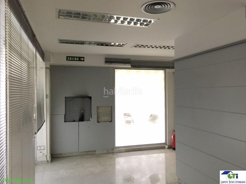 Foto 1802c5e1-5a1d-4031-b5d7-f1a2b1283b22. Lloguer local comercial a Romareda Zaragoza