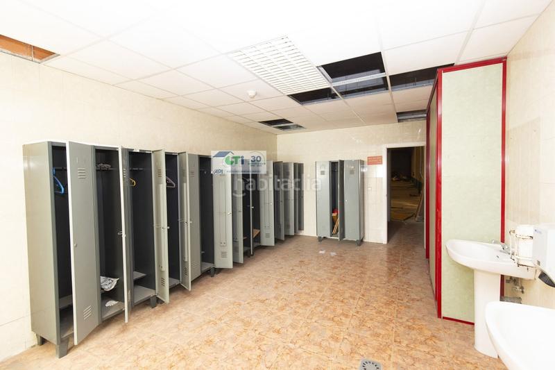 Foto 102934de-0e2a-45ae-b3eb-9576f375c017. Fabrikhalle in Puebla de Alfindén (La)