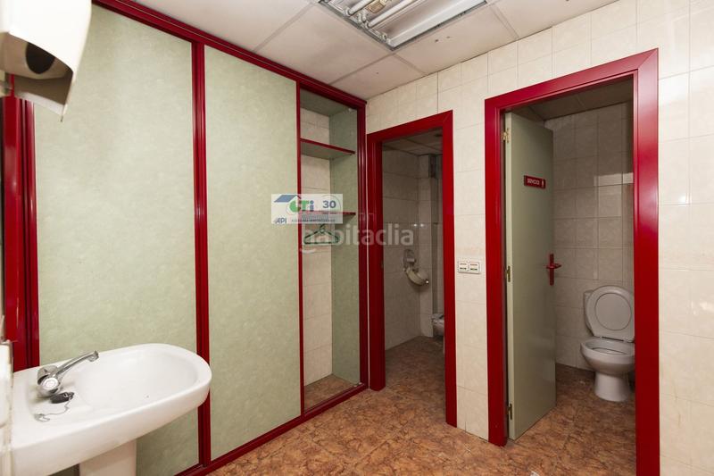 Foto 3b756601-0a39-49c2-8460-93f828a5708b. Fabrikhalle in Puebla de Alfindén (La)