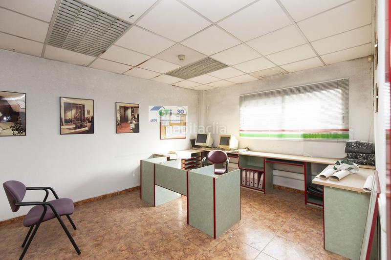 Foto 870adadd-92f9-4e60-af43-6f4a46600fe6. Fabrikhalle in Puebla de Alfindén (La)