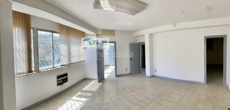 Foto 274d8340-b430-40de-8cad-c75d3278e74f. Bâtiment à usage industriel dans Las Fuentes Zaragoza