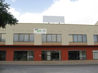 Nau industrial  Avda. zaragoza. Conjunto en venta naves  exposicixd3n  zona de  vivienda  terren