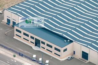 Fabrikhalle  C / buenos aires. Nave instalada de 7.200 m2, de tipo c en venta, polxcdgono centr