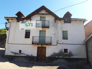 Chalet  C/ san crist&#xf3;bal. Casa en venta en fago